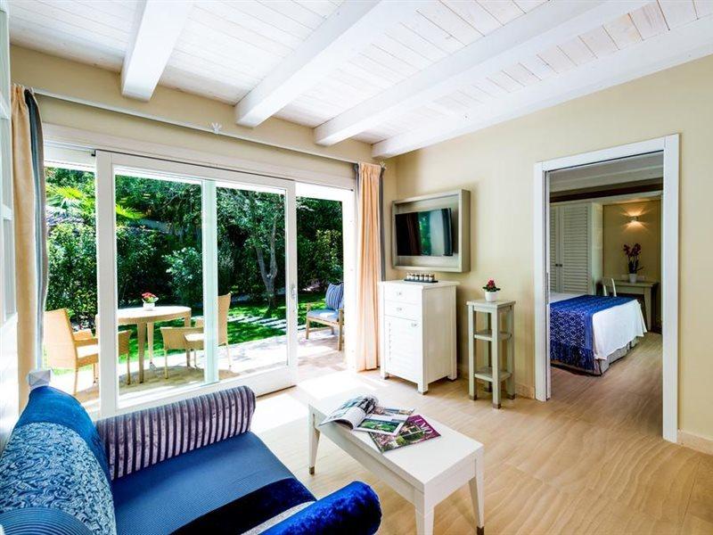 Forte Village Resort - Il Borgo Santa Margherita di Pula Esterno foto