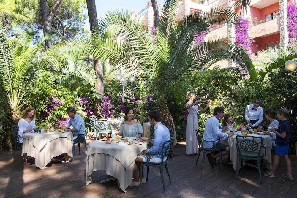 Forte Village Resort - Il Borgo Santa Margherita di Pula Esterno foto
